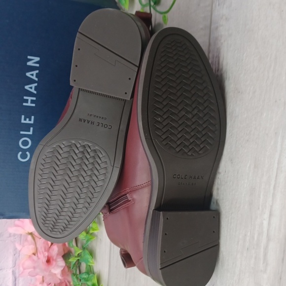 Cole Haan River Chelsea Bootie NIB - Picture 7 of 9